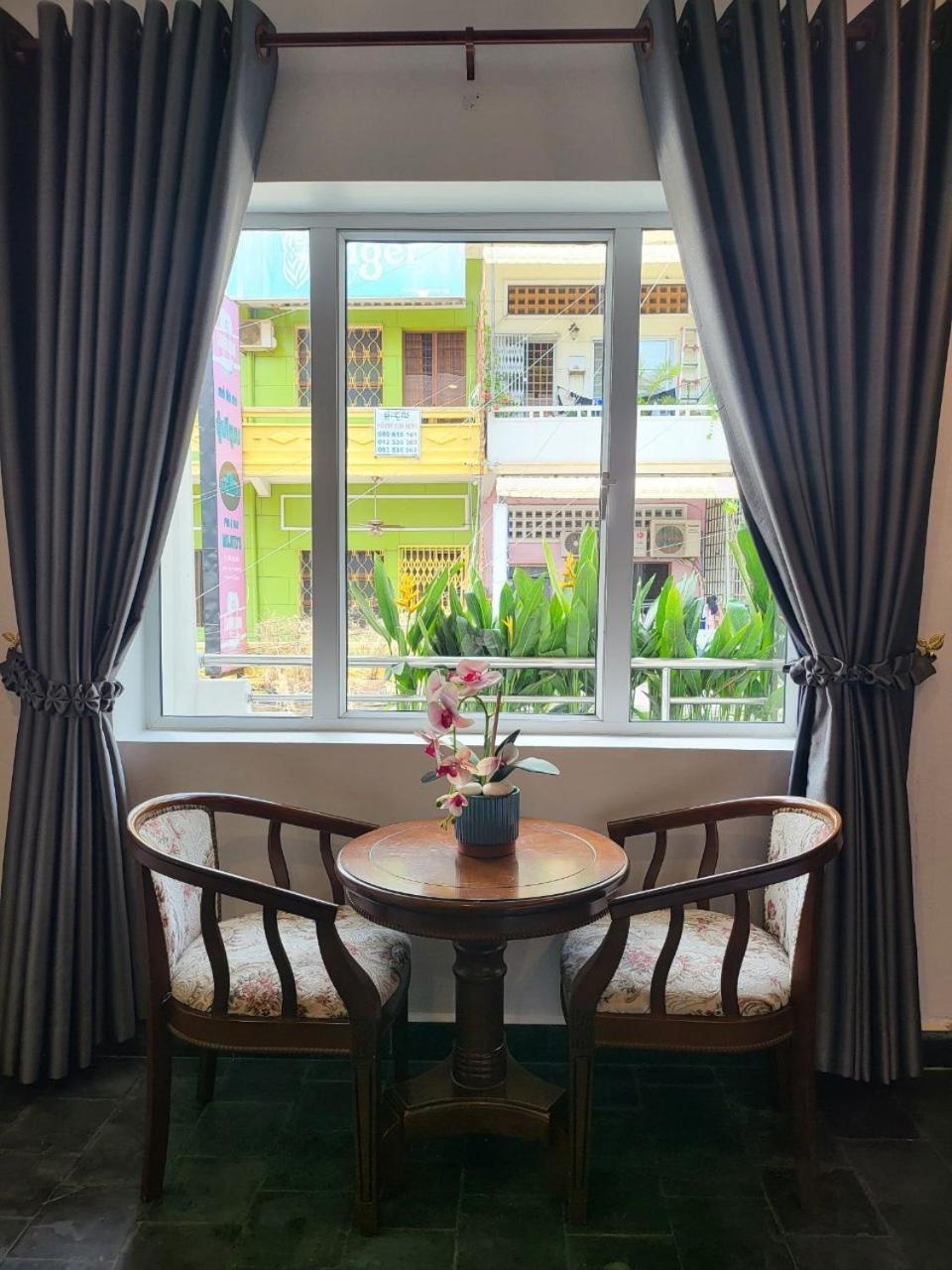 Sun Chakra Boutique Hotel Πνομ Πενχ Εξωτερικό φωτογραφία